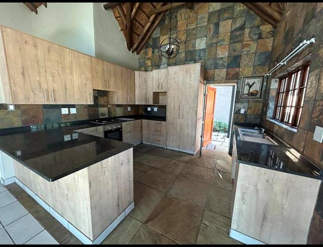 3 BEDROOM PROPERTY TO RENT IN KNOPPIESLAAGTE